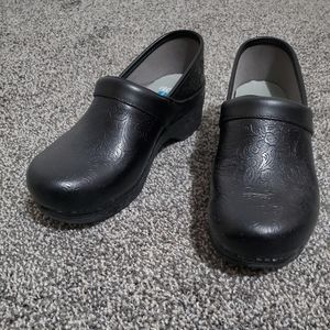 Dansko LT womens Clogs size 38